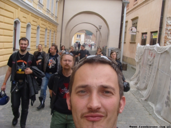 fg_0010.jpg